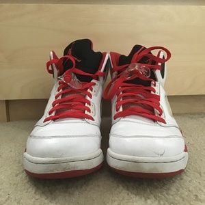 OG Fire Red Jordan 5’s Size 11.5